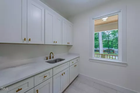 5610 Willow Dr, Durham, NC 27712 photo 16