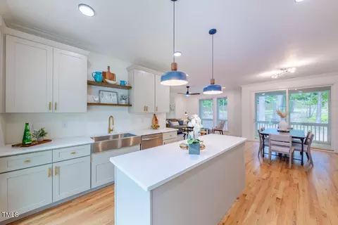 5610 Willow Dr, Durham, NC 27712 photo 12