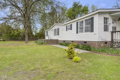 3513 N Railroad St, Fountain, NC 27829