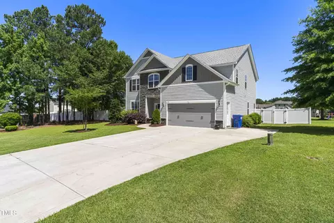 104 Pointer Dr, Angier, NC 27501 photo 2