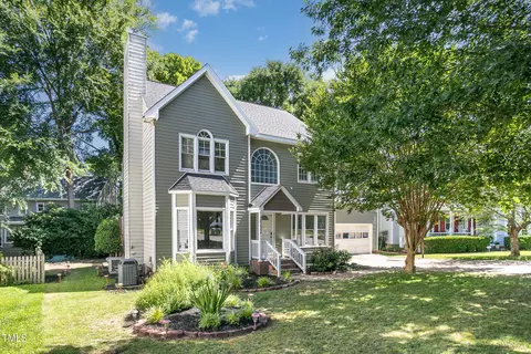 2532 Birchford Ct, Raleigh, NC 27604