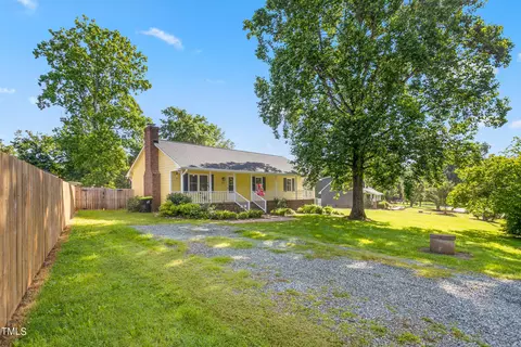 316 Ashbrook Ln, Graham, NC 27253