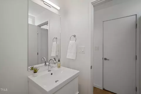 806 Glendale Ave, Durham, NC 27701 photo 22