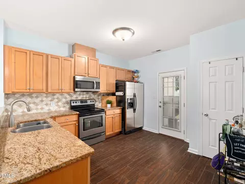 49 Beechleaf Ct, Clayton, NC 27520 photo 9