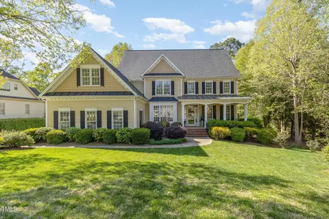 800 Parkridge Dr, Clayton, NC 27527