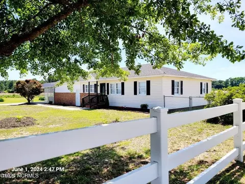 1711 N Salemburg Hwy, Salemburg, NC 28385