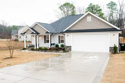 17 Maddox Cv, Benson, NC 27504