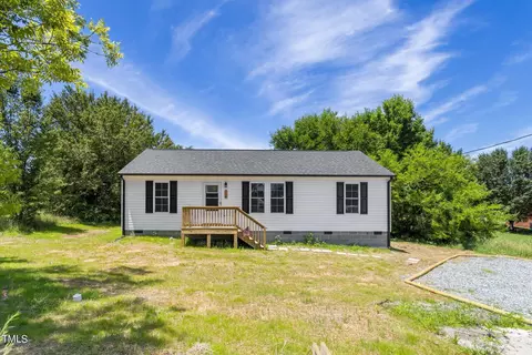 716 Rauhut St, Burlington, NC 27217