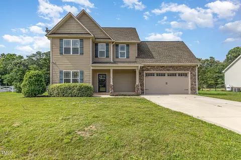 Exterior - 211 Rolling Oaks Ln, Benson, NC 27504 photo 2 of 6