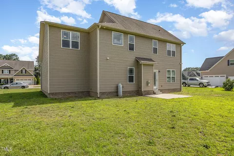 Exterior - 211 Rolling Oaks Ln, Benson, NC 27504 photo 3 of 6