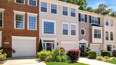 5442 Crabtree Park Ct, Raleigh, NC 27612