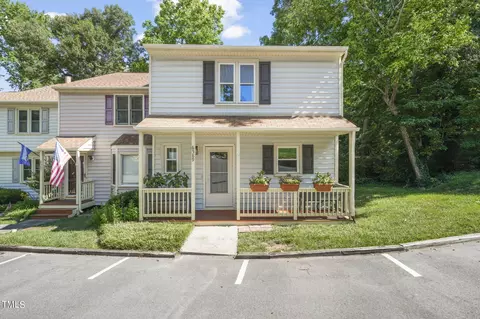6589 English Oaks Dr, Raleigh, NC 27615