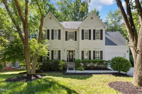 507 Kingswood Dr, Cary, NC 27513
