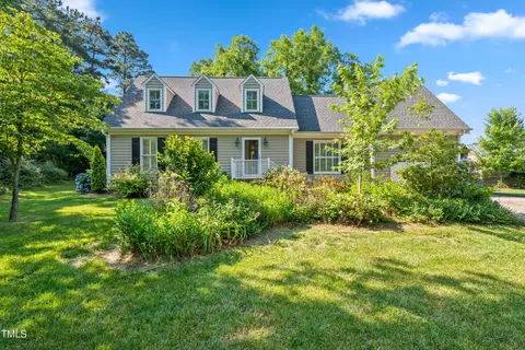 2725 Scottsdale Ln, Raleigh, NC 27613