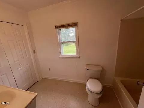 Bath - 104 Chic Ennis Rd, Coats, NC 27521 photo 2 of 5