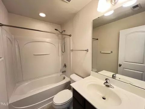 21 Pocono Dr, Durham, NC 27705 photo 10