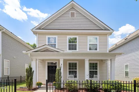 942 Ileagnes Rd, Raleigh, NC 27603