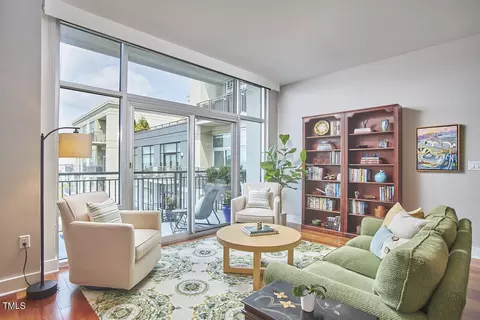 140 W Franklin St #714, Chapel Hill, NC 27516