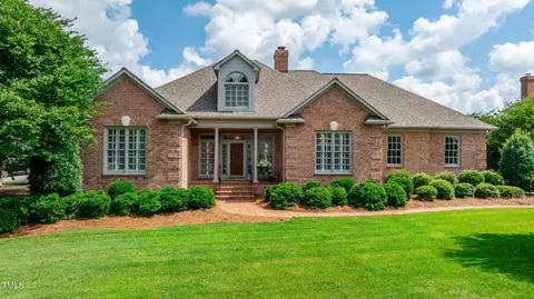 607 Newbern Ct, Burlington, NC 27215