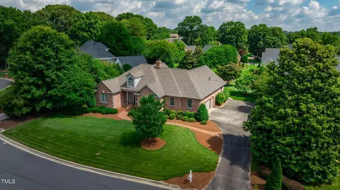 607 Newbern Ct, Burlington, NC 27215 photo 2