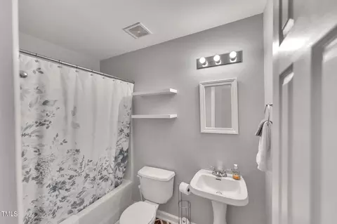 4410 Dolwick Dr, Durham, NC 27713 photo 18