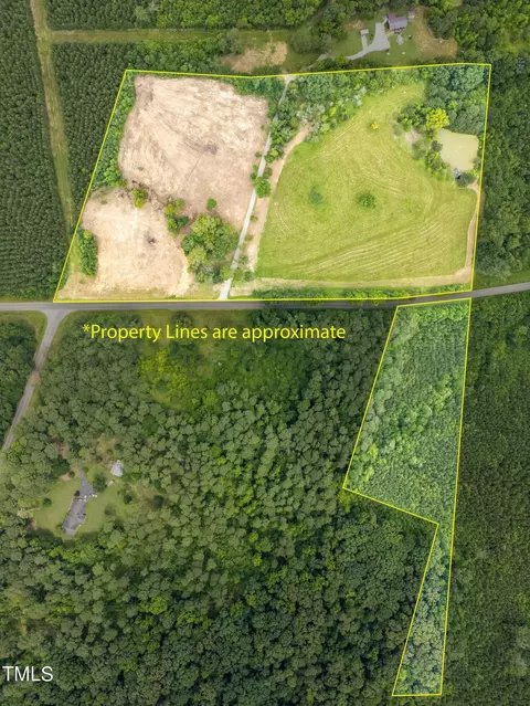 28 Cap Fields Dr, Bear Creek, NC 27207
