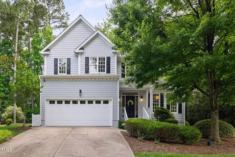 319 Glen Abbey Dr, Cary, NC 27513