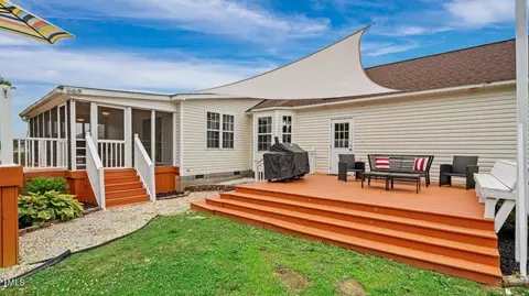 1065 Smith Rd, Smithfield, NC 27577 photo 2