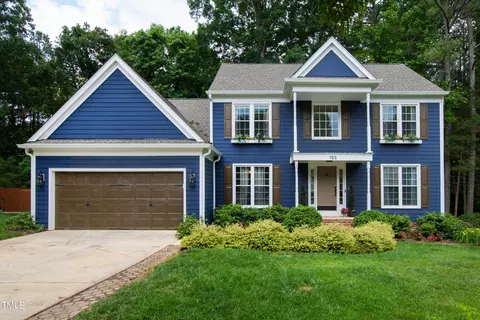 122 E Laurenbrook Ct, Cary, NC 27518