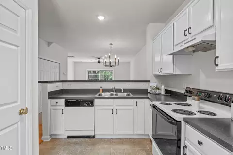 3026 Silky Dogwood Trl, Apex, NC 27502