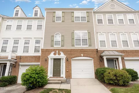 312 Ruby Walk Dr, Morrisville, NC 27560