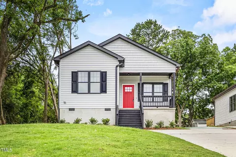 225 W Martin St, Benson, NC 27504