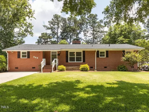 905 Vandora Ave, Garner, NC 27529