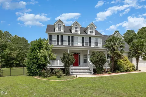 72 Livingston Pl, Clayton, NC 27520