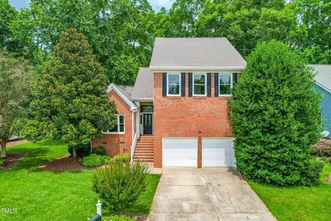 10140 Goodview Ct, Raleigh, NC 27613