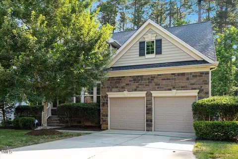 6 Brightfield Ln, Durham, NC 27712