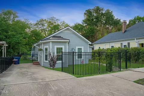 310 S 4th St, Smithfield, NC 27577
