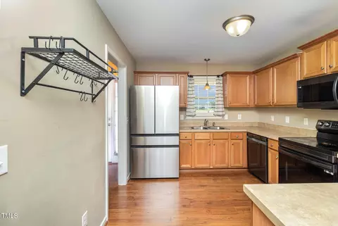 77 Burke Ct, Smithfield, NC 27577 photo 9