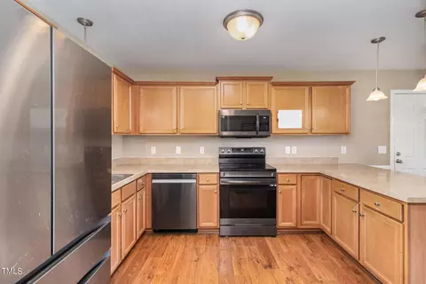 77 Burke Ct, Smithfield, NC 27577 photo 5