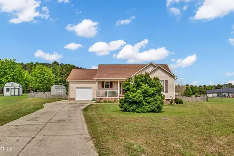 77 Burke Ct, Smithfield, NC 27577 photo 3