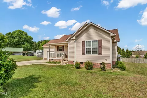 77 Burke Ct, Smithfield, NC 27577 photo 2