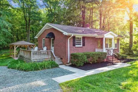 208 Sunset Dr, Elon, NC 27244 photo 4