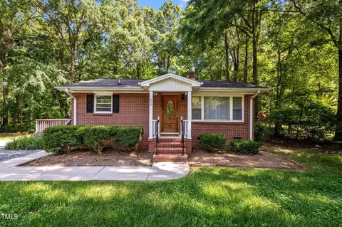 208 Sunset Dr, Elon, NC 27244