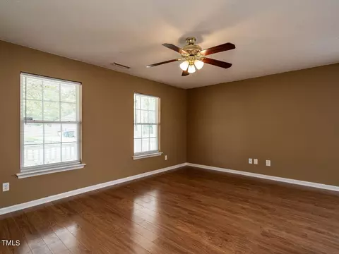 325 Lodestone Dr, Durham, NC 27703 photo 5