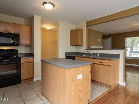 325 Lodestone Dr, Durham, NC 27703 photo 10