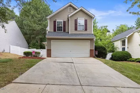 209 Adefield Ln, Holly Springs, NC 27540