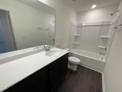 Bath - 1552 Underbrush Dr, Durham, NC 27703 photo 3 of 3