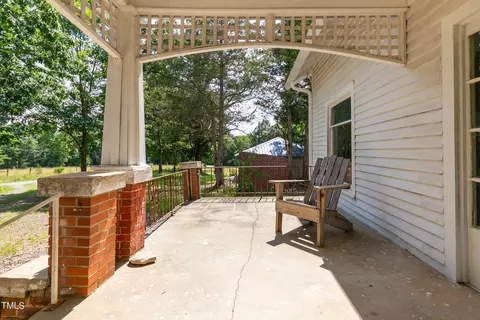 Exterior - 558 B Teague Rd, Staley, NC 27355 photo 4 of 17