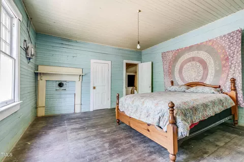 Bedroom - 558 B Teague Rd, Staley, NC 27355 photo 6 of 9