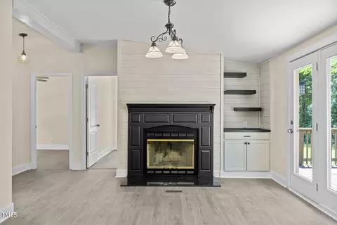 75 Moss Creek Dr, Roxboro, NC 27574